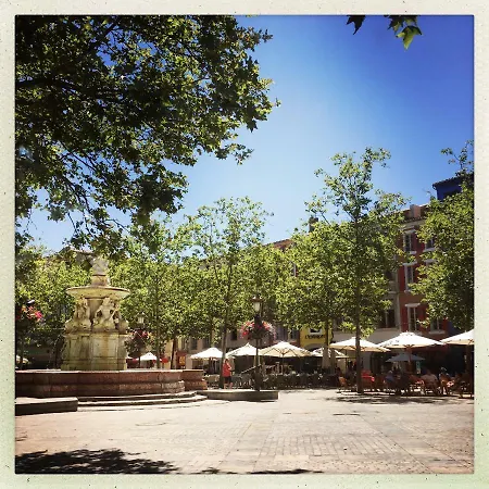 Authentic Apt Heart Of Bastide *