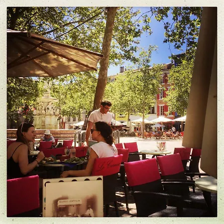 Authentic Apt Heart Of Bastide * Carcasona